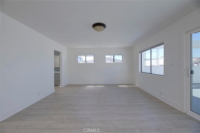931 Manhattan Avenue, Hermosa Beach, CA 90254