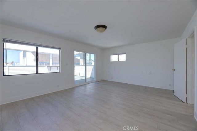 931 Manhattan Avenue, Hermosa Beach, CA 90254