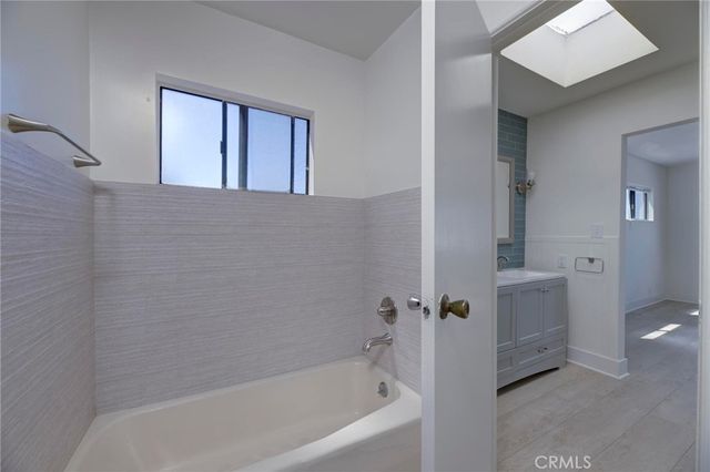 931 Manhattan Avenue, Hermosa Beach, CA 90254