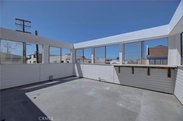 931 Manhattan Avenue, Hermosa Beach, CA 90254