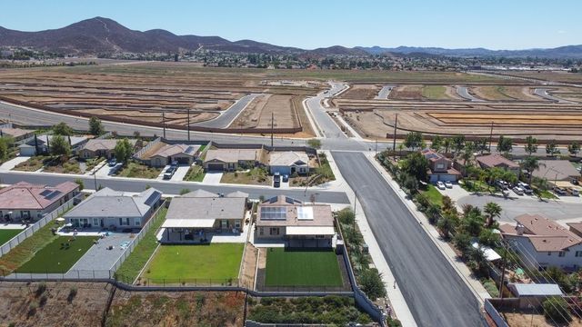 27750 Via Santa Catarina, Menifee, CA 92585