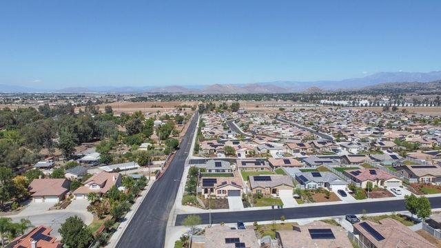 27750 Via Santa Catarina, Menifee, CA 92585