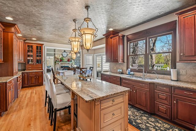 3N681 Trotter Lane, St. Charles, IL 60175