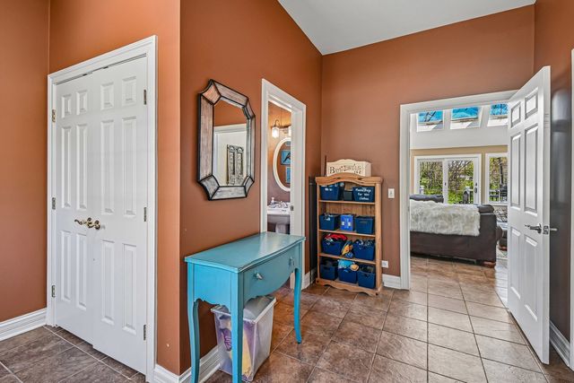 3N681 Trotter Lane, St. Charles, IL 60175