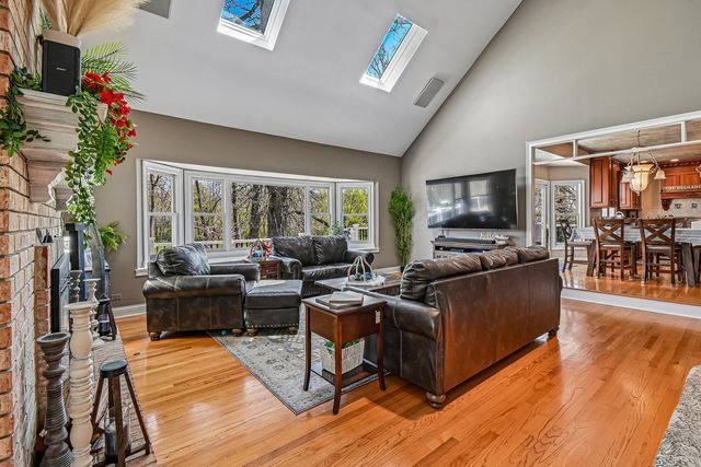 3N681 Trotter Lane, St. Charles, IL 60175