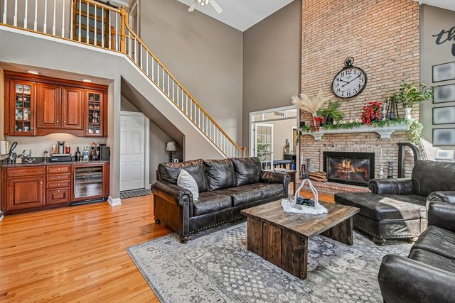 3N681 Trotter Lane, St. Charles, IL 60175