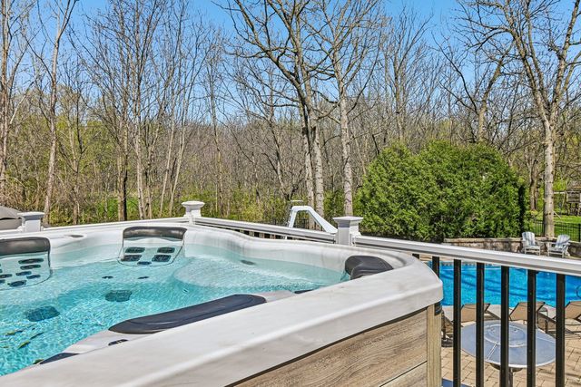 3N681 Trotter Lane, St. Charles, IL 60175