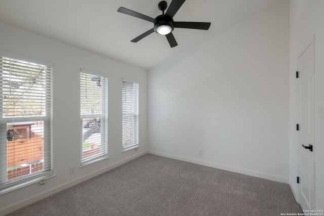 2718 Old Field Dr Apt 803, San Antonio, TX 78247