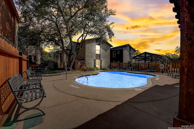 2718 Old Field Dr Apt 803, San Antonio, TX 78247