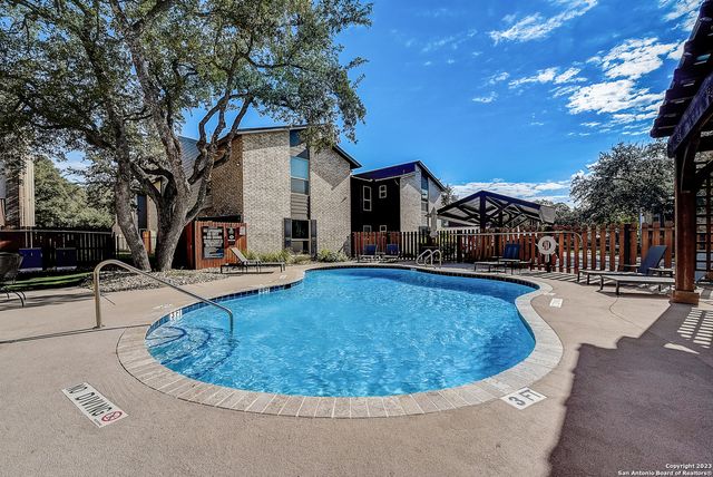 2718 Old Field Dr Apt 803, San Antonio, TX 78247