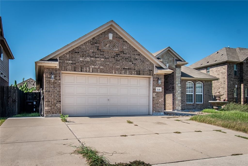 316 San Jose St, Portland, TX 78374