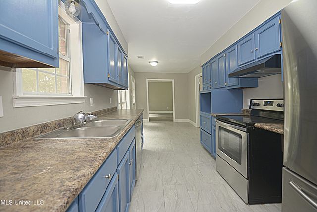 6280 Cherokee Drive, Olive Branch, MS 38654