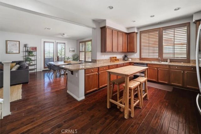 28600 Pietro Drive, Valencia, CA 91354