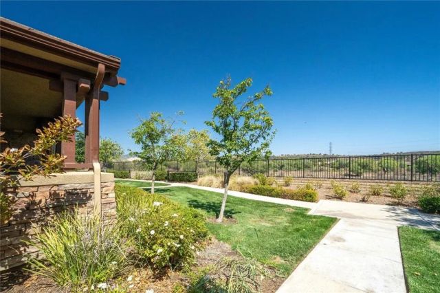 28600 Pietro Drive, Valencia, CA 91354