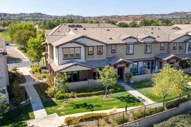 28600 Pietro Drive, Valencia, CA 91354
