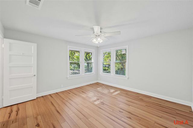 2301 W 10th ST, Austin, TX 78703