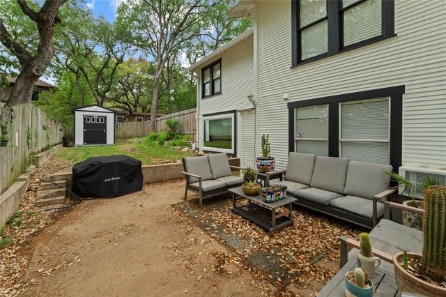 2301 W 10th ST, Austin, TX 78703