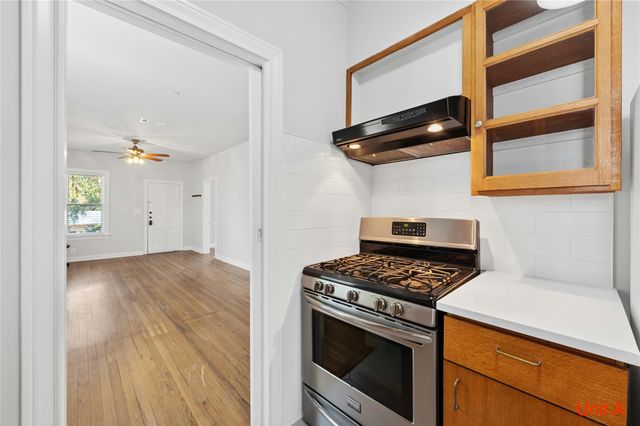 2301 W 10th ST, Austin, TX 78703