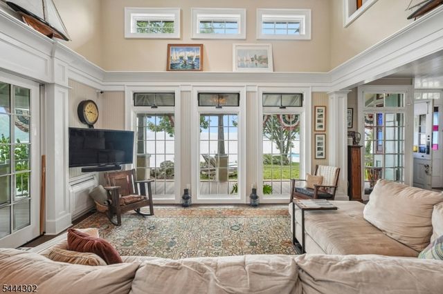 55 Raccoon Island Rd, Jefferson Twp., NJ 07849