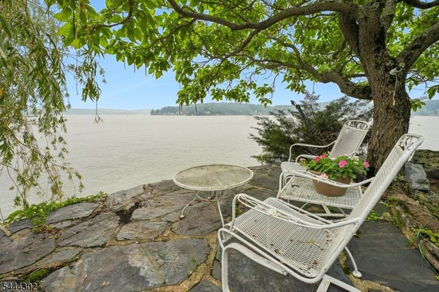 55 Raccoon Island Rd, Jefferson Twp., NJ 07849