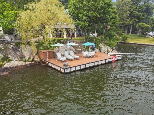55 Raccoon Island Rd, Jefferson Twp., NJ 07849