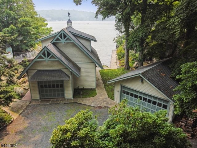 55 Raccoon Island Rd, Jefferson Twp., NJ 07849