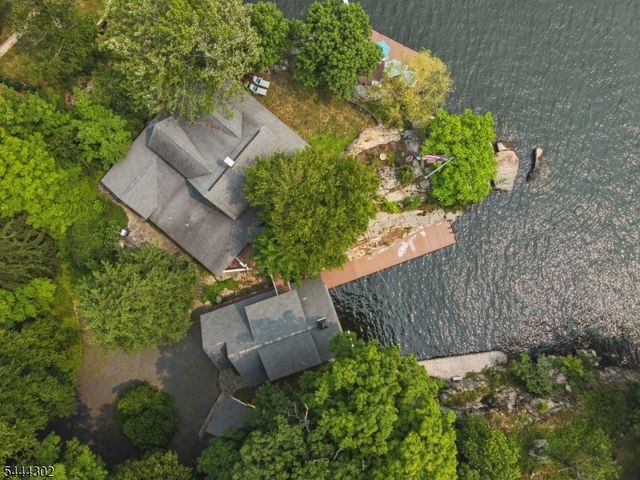 55 Raccoon Island Rd, Jefferson Twp., NJ 07849