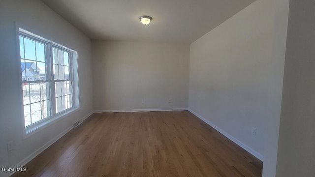 7 Jack Drive, Halfmoon, NY 12118