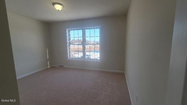 7 Jack Drive, Halfmoon, NY 12118