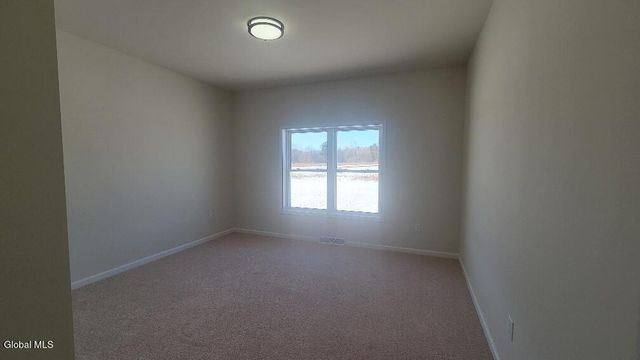 7 Jack Drive, Halfmoon, NY 12118