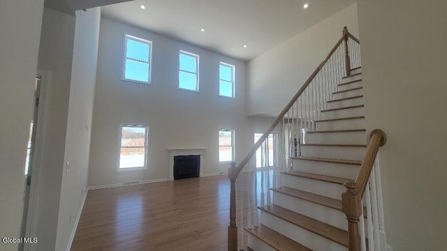 7 Jack Drive, Halfmoon, NY 12118