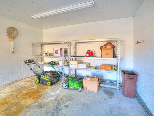 291 N Spinnaker Run 117, Eufaula, OK 74462