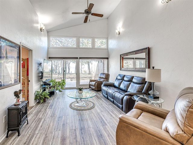 291 N Spinnaker Run 117, Eufaula, OK 74462