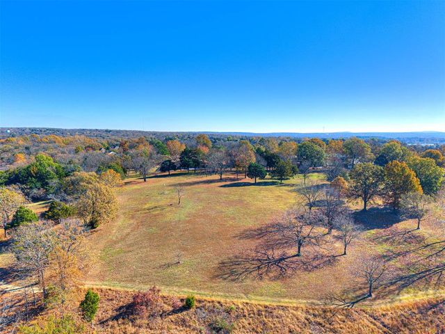 291 N Spinnaker Run 117, Eufaula, OK 74462