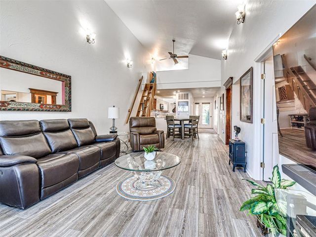 291 N Spinnaker Run 117, Eufaula, OK 74462