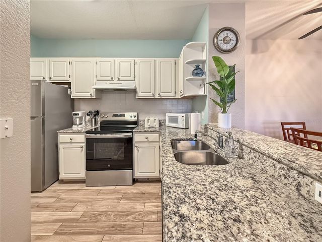 8815 DUNES COURT 105, Kissimmee, FL 34747