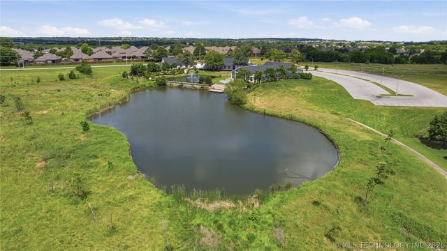 14832 S 53rd East Avenue, Bixby, OK 74008