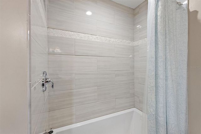 5080 OAKLAWN LANE, St Petersburg, FL 33708