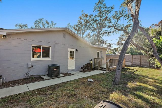 5080 OAKLAWN LANE, St Petersburg, FL 33708