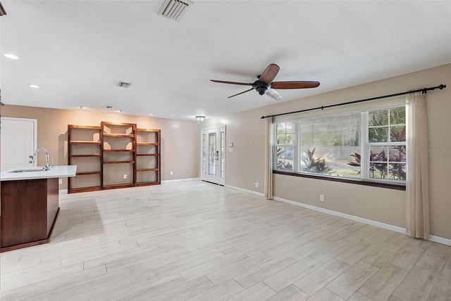 5080 OAKLAWN LANE, St Petersburg, FL 33708