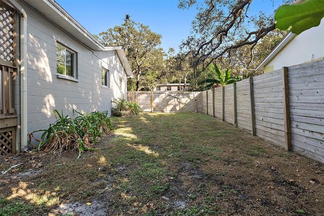 5080 OAKLAWN LANE, St Petersburg, FL 33708