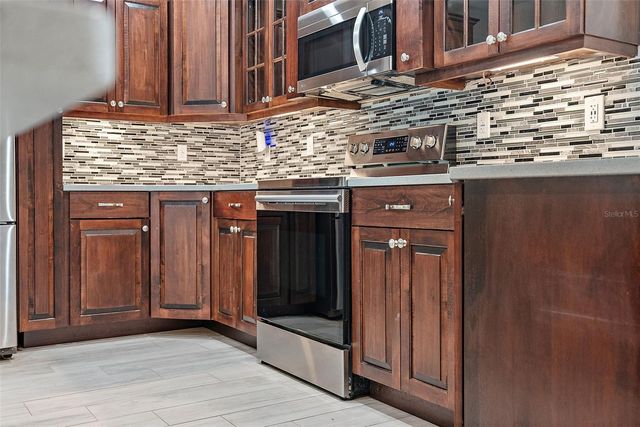 5080 OAKLAWN LANE, St Petersburg, FL 33708