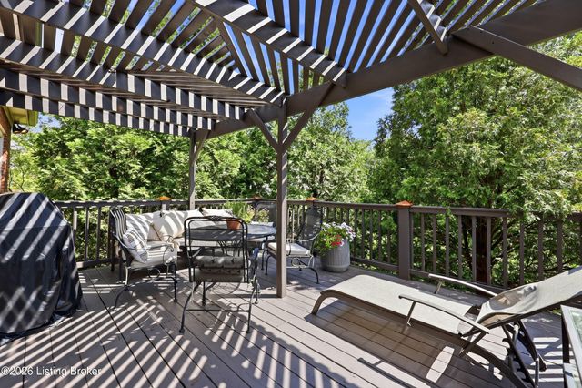 17120 Mallet Hill Dr, Louisville, KY 40245