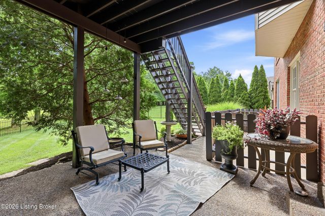 17120 Mallet Hill Dr, Louisville, KY 40245