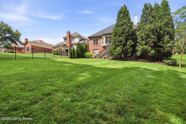 17120 Mallet Hill Dr, Louisville, KY 40245