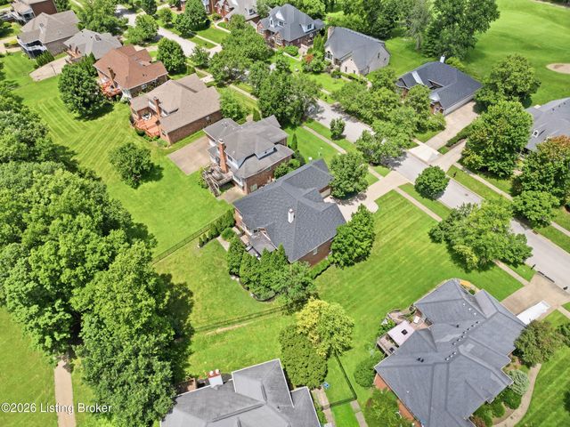 17120 Mallet Hill Dr, Louisville, KY 40245