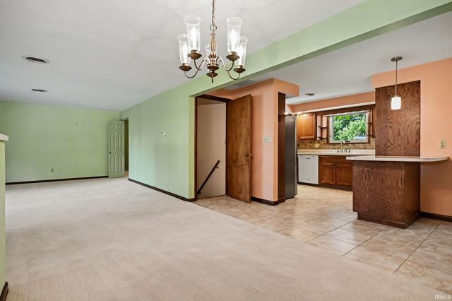 1805 Mayfield Drive, Goshen, IN 46526