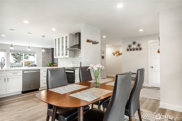 1517 SE Camano Drive, Camano Island, WA 98282