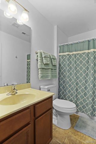 541 Wilmer Hollow Lane, Wentzville, MO 63385