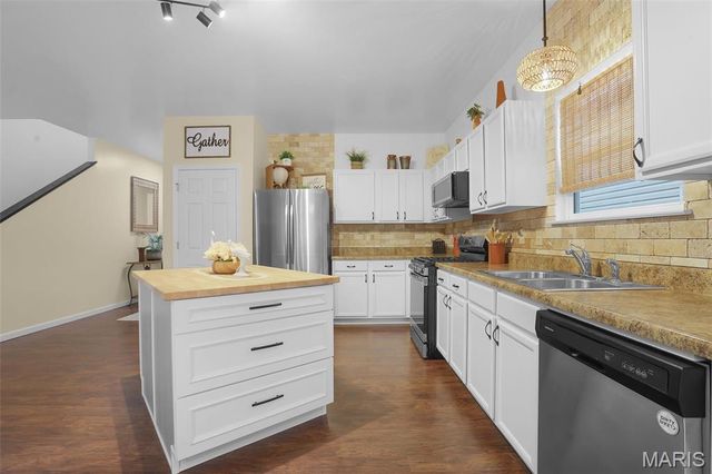 541 Wilmer Hollow Lane, Wentzville, MO 63385